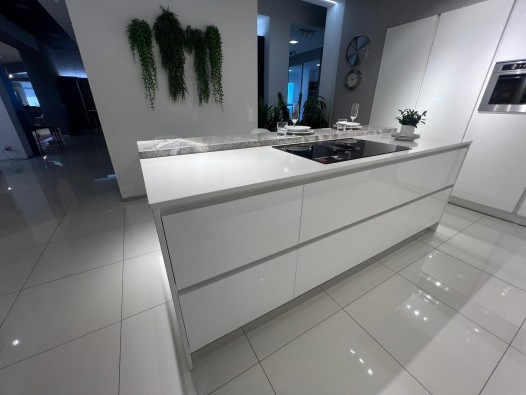 Veneta Cucine OYSTER LUCIDA 22