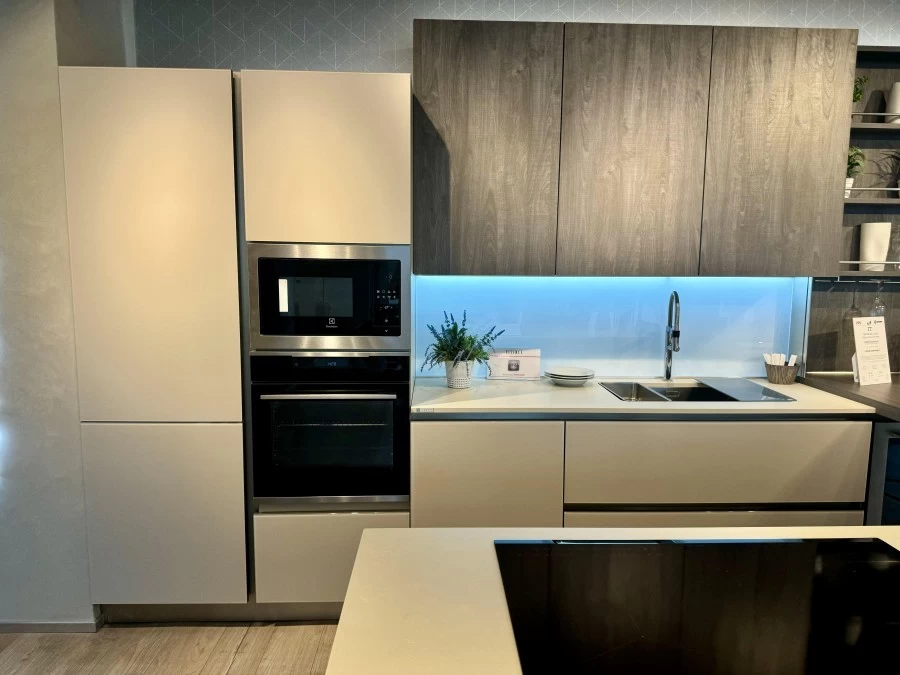 Cucina con Isola Veneta Cucine RIFLEX