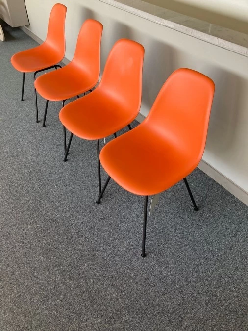 Sedia senza braccioli Vitra DSW