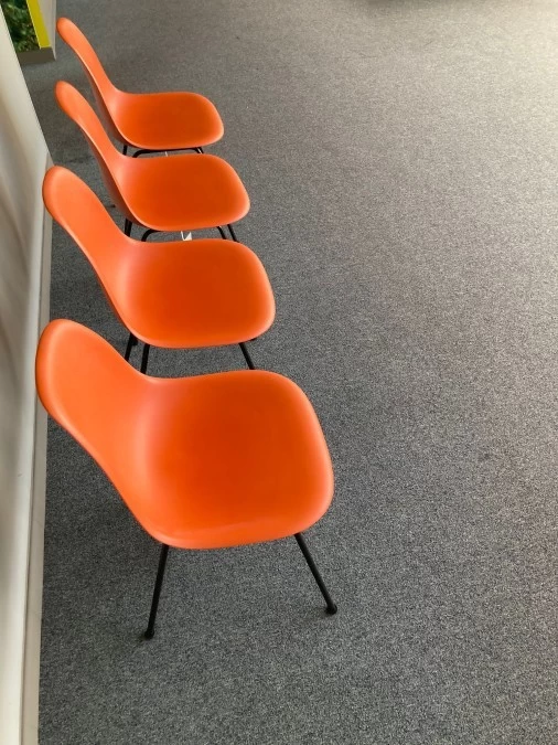 Sedia senza braccioli Vitra DSW