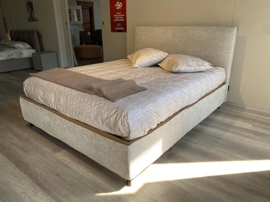 Letto matrimoniale Alto Letti Tessili Amodo