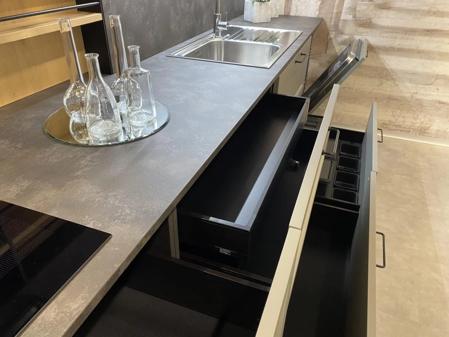 Cucina lineare The Cut Kitchen Divina