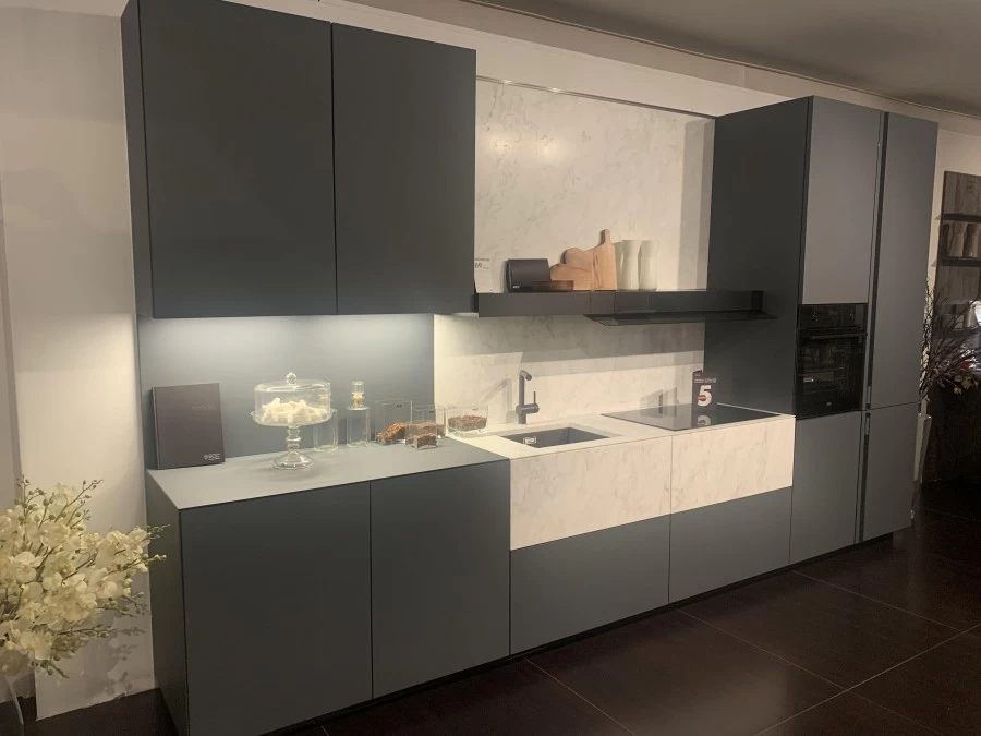 Cucina lineare Scic Monolite