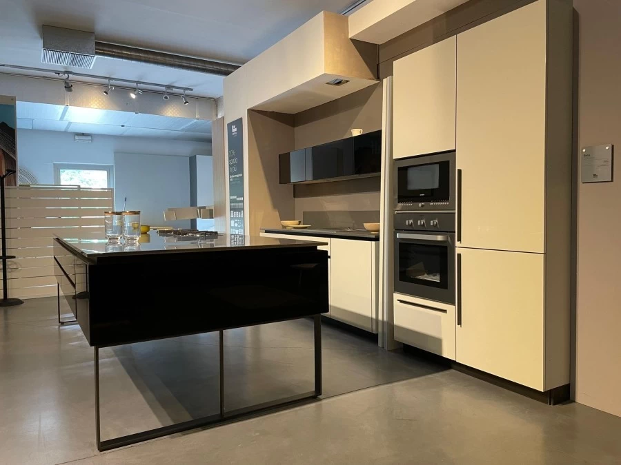 Cucina con Isola Molteni&C - Dada Engineered Hi-Line