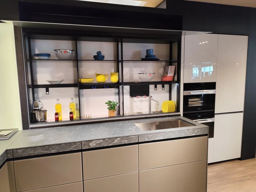 Cucina con penisola Valcucine Genius Loci