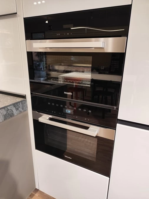 Cucina con penisola Valcucine Genius Loci