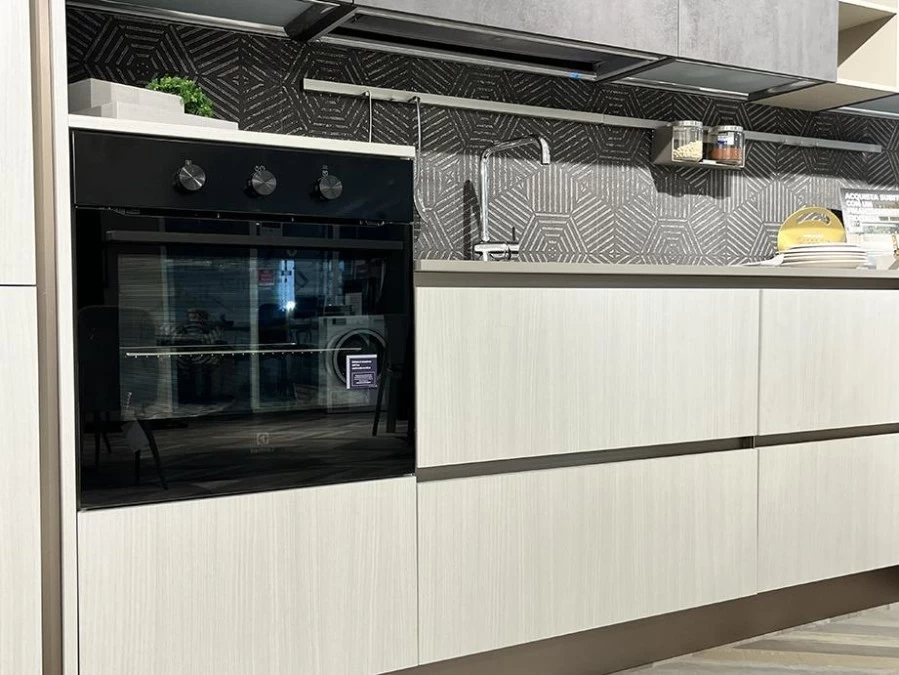 Cucina con penisola Creo Kitchens Tablet Neck