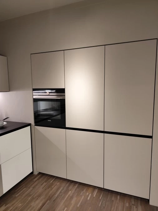 Cucina con penisola Valcucine Forma Mentis