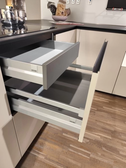 Cucina con penisola Valcucine Forma Mentis