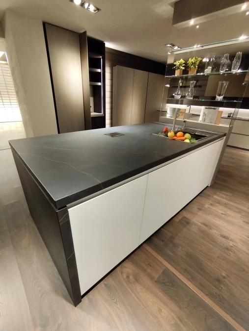 Cucina con Isola Modulnova Light