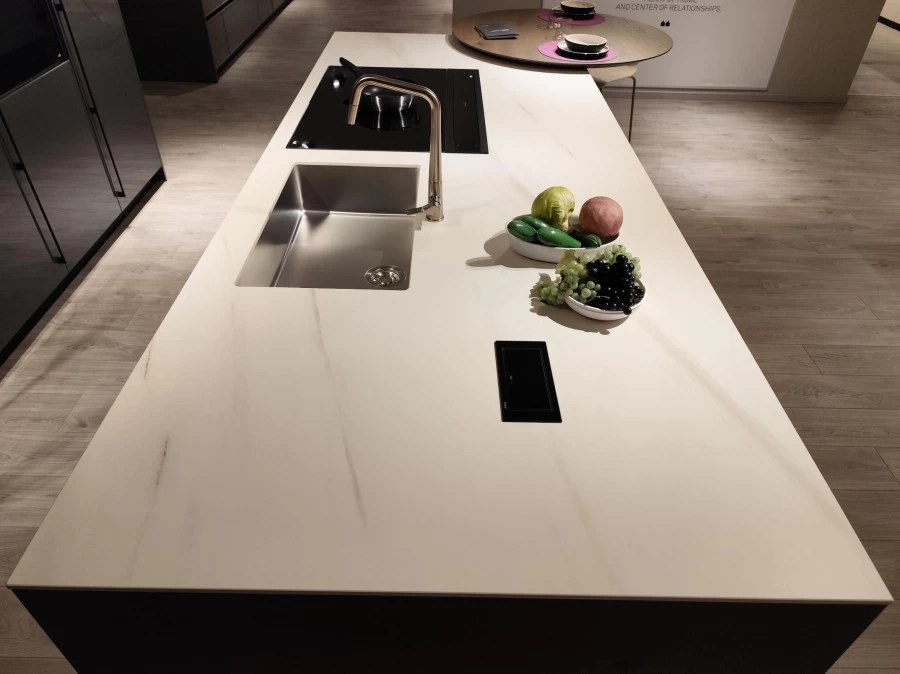 Cucina con Isola Doimo Cucine D23 Rovere