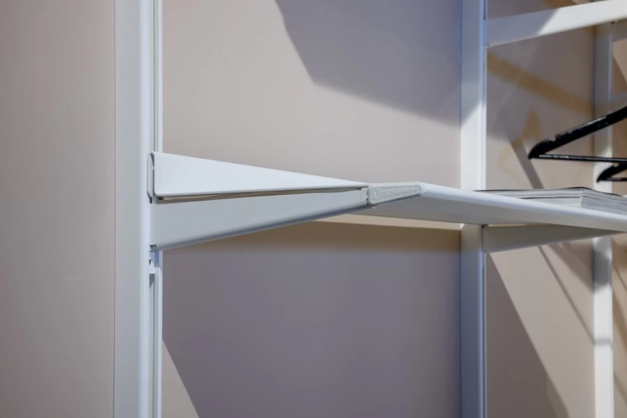 Cabina armadio Kristalia DOT SHELVING SYSTEM