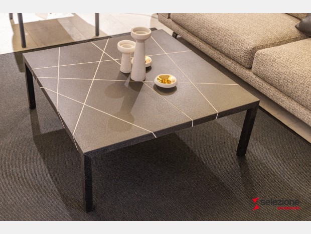 Tavolino in stile moderno modello Tavolino da salotto mod.joker in  promo-sconto 45% di Artigianale con sconti imperdibili