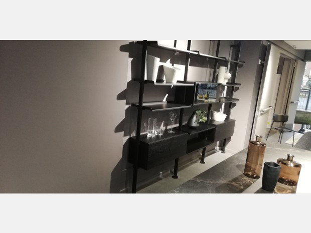Scaffale libreria di metallo verniciato bianco per negozi showroom uffici e  casa