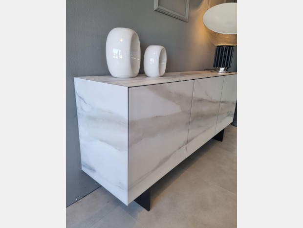 Madia Lago materia sideboard