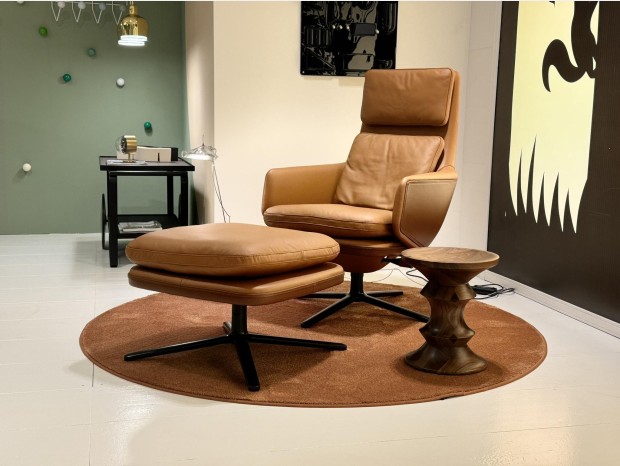 Poltrona con pouf Vitra GRAN RELAX